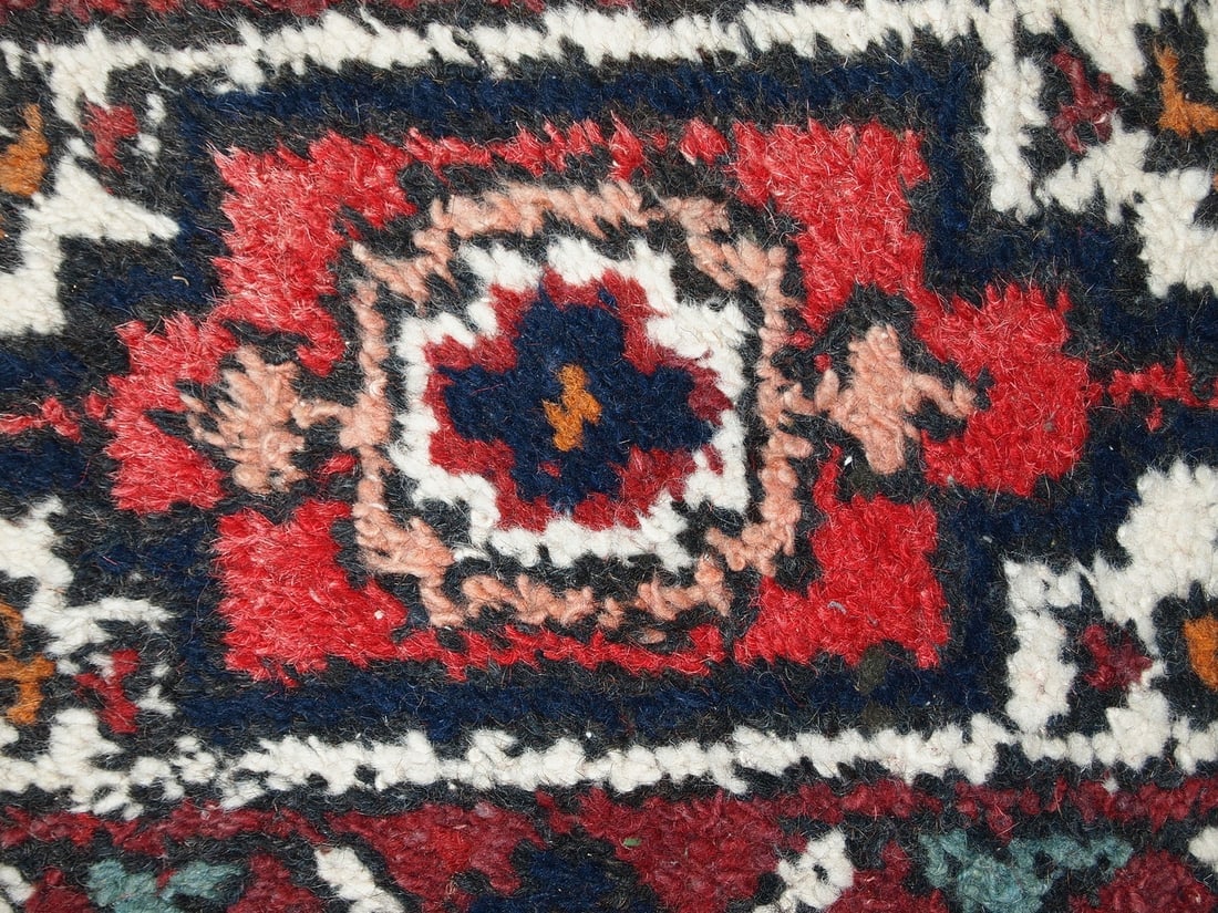 Handmade vintage Persian Hamadan rug 1.3' x 1.9' (41cm x 59cm) 1970s - 2