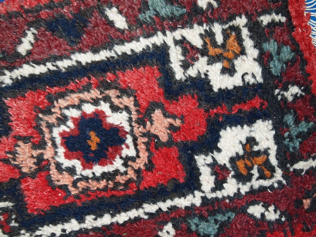 Handmade vintage Persian Hamadan rug 1.3' x 1.9' (41cm x 59cm) 1970s - 4