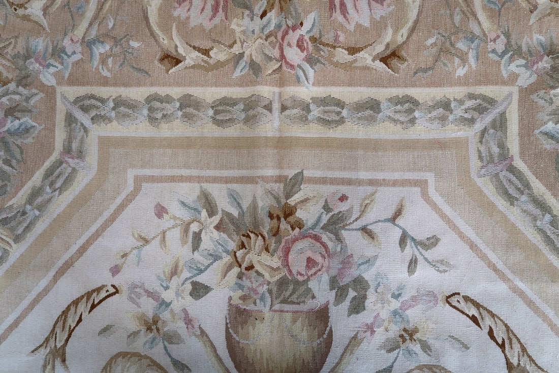 Handmade vintage French Aubusson rug 8.7' x 12' (266cm x 367cm), 1970s - 6