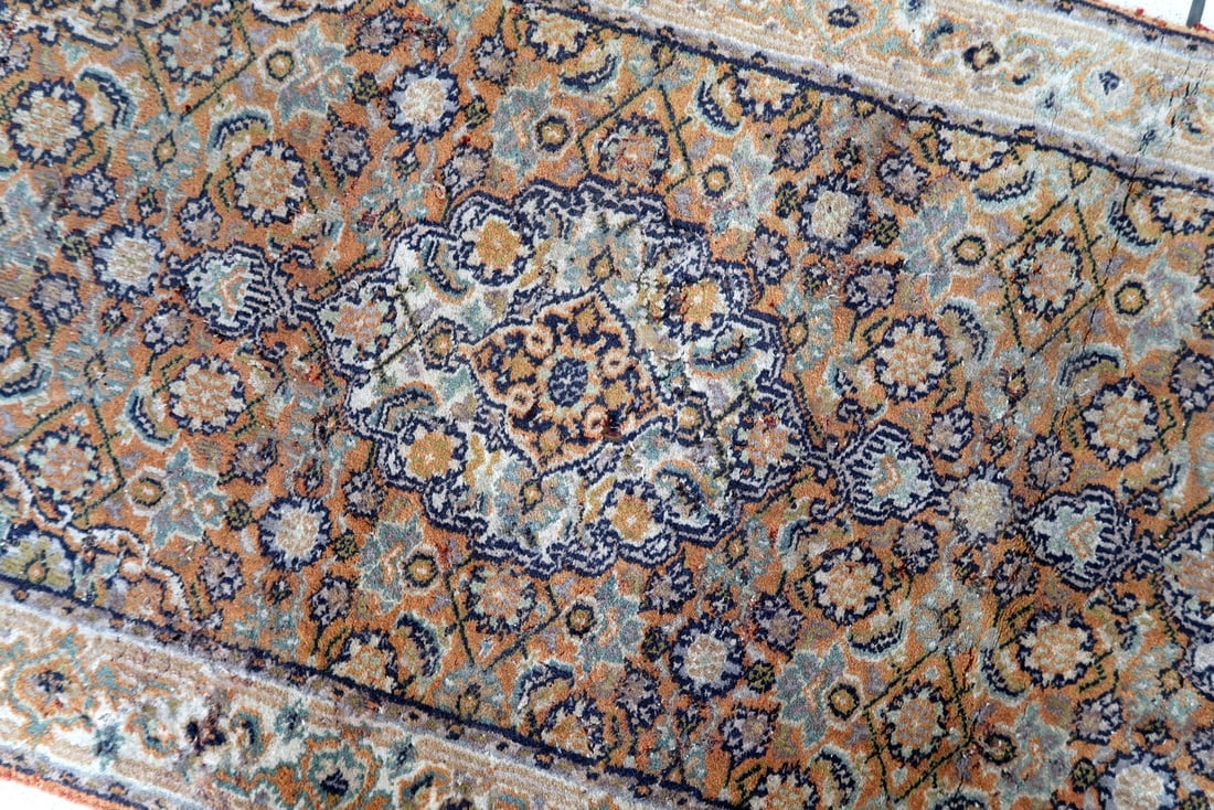 Handmade vintage Indo-Tabriz runner 1.9' x 5.8' (60cm x 177cm) 1970s - 5