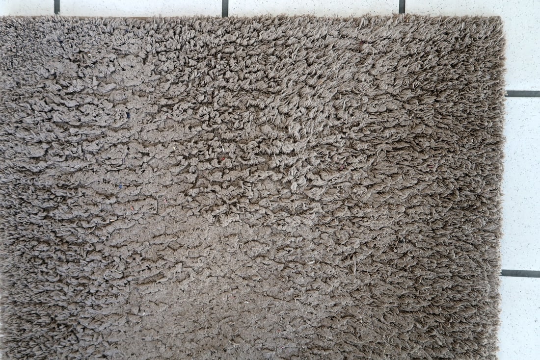 Vintage German Modern rug 1.9' x 3.6' (57cm x 111cm) 1960s - 2