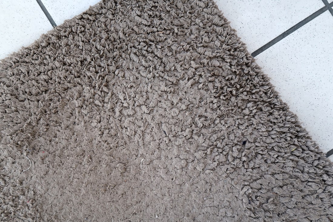 Vintage German Modern rug 1.9' x 3.6' (57cm x 111cm) 1960s - 7