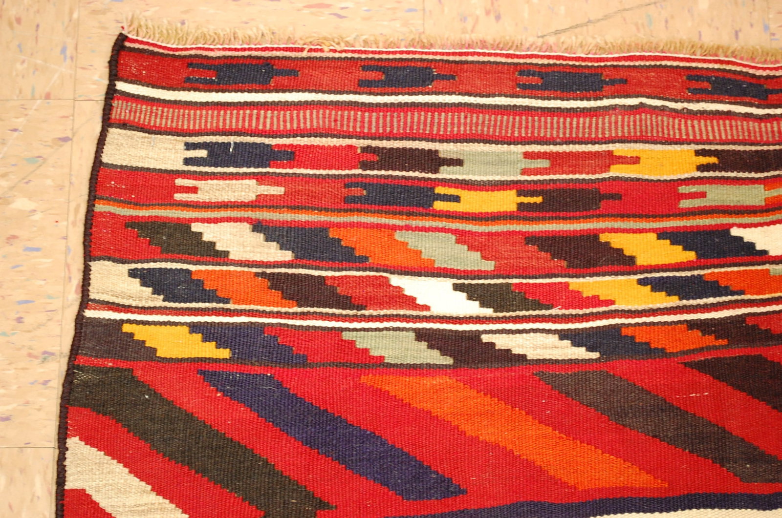 CAUCASIAN RUG 3.7x9.2 - 4