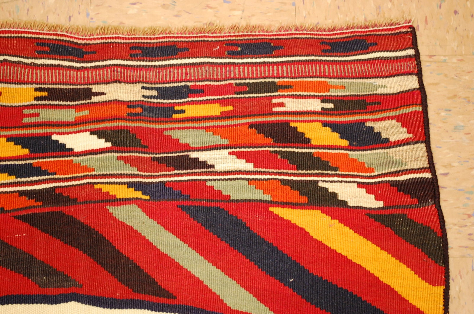CAUCASIAN RUG 3.7x9.2 - 5