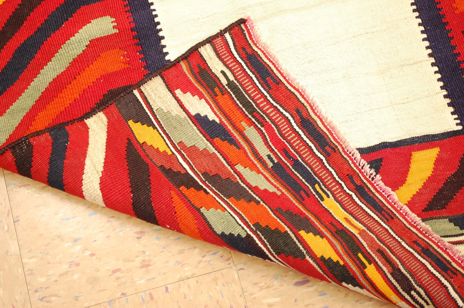 CAUCASIAN RUG 3.7x9.2 - 9