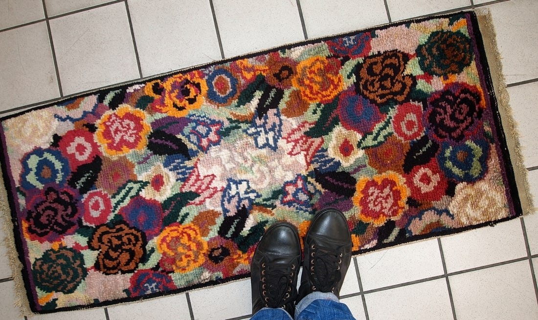 Handmade antique French Art Deco rug 1.6' x 3.8' (50cm x 116cm) 1920s - 9