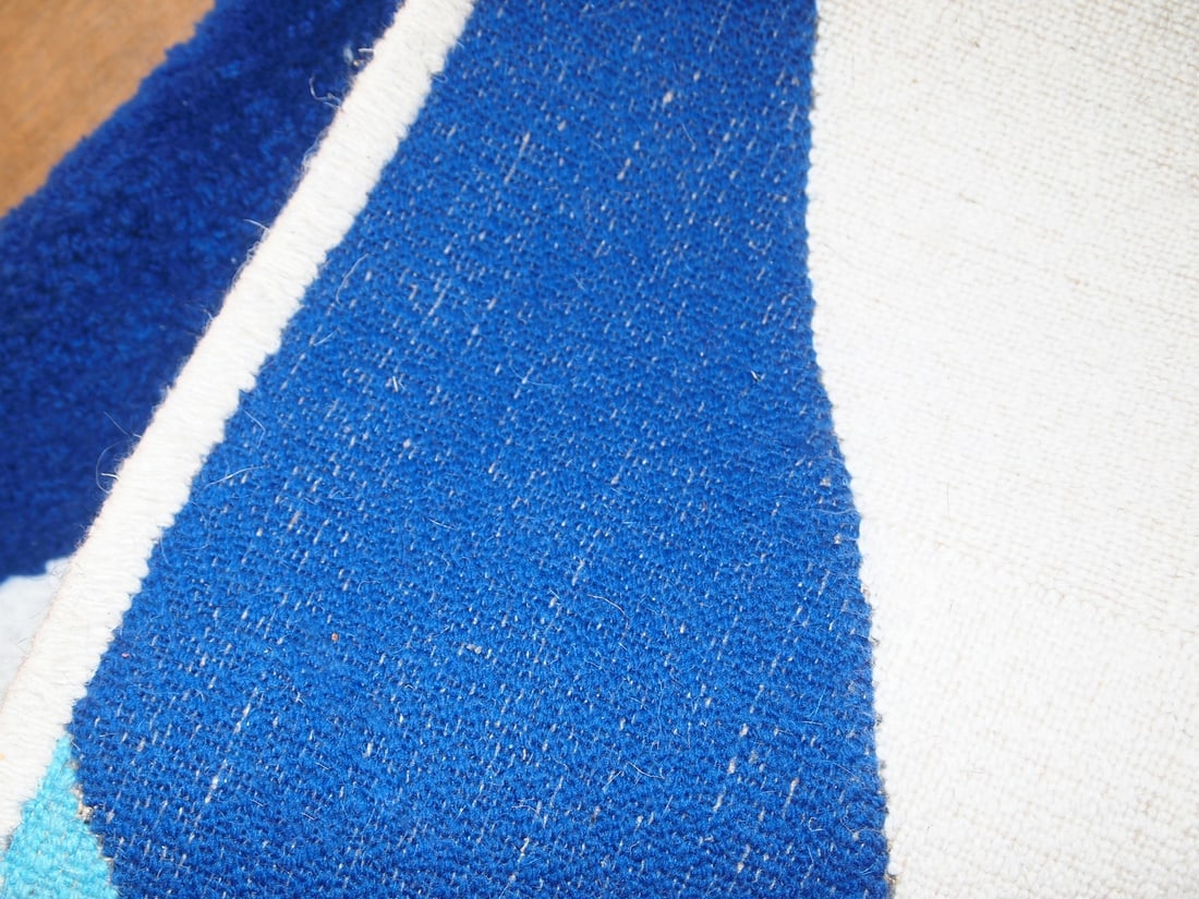 Handmade contemporary ORA French hooked rug 2.4 x 4.7' (74cm x 143cm), 2021 - 6