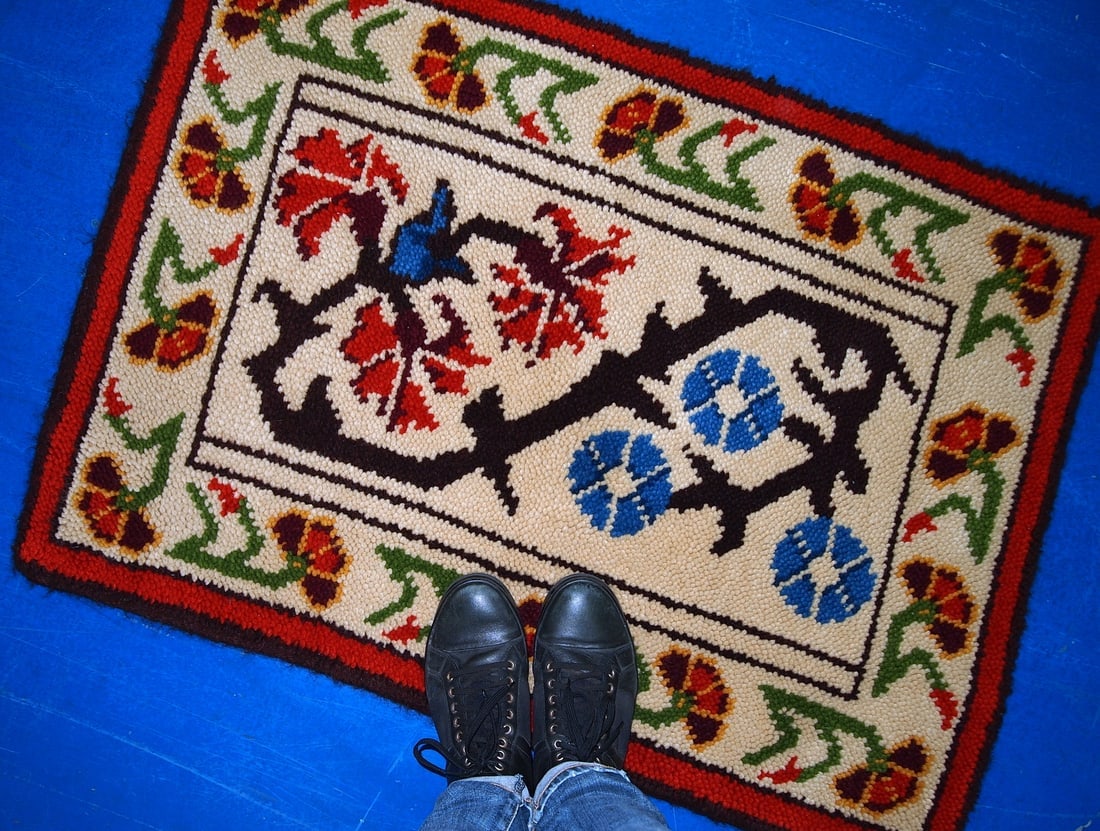 Vintage French Savonnerie rug 2.5' x 3.5' (77cm x 106cm) 1970s - 8