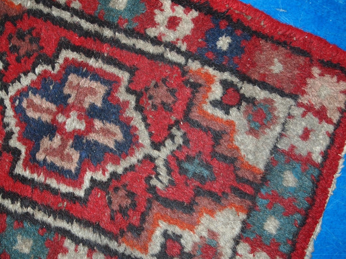 Handmade vintage Persian Hamadan rug 1.4' x 2.2' (42cm x 68cm) 1960s - 4