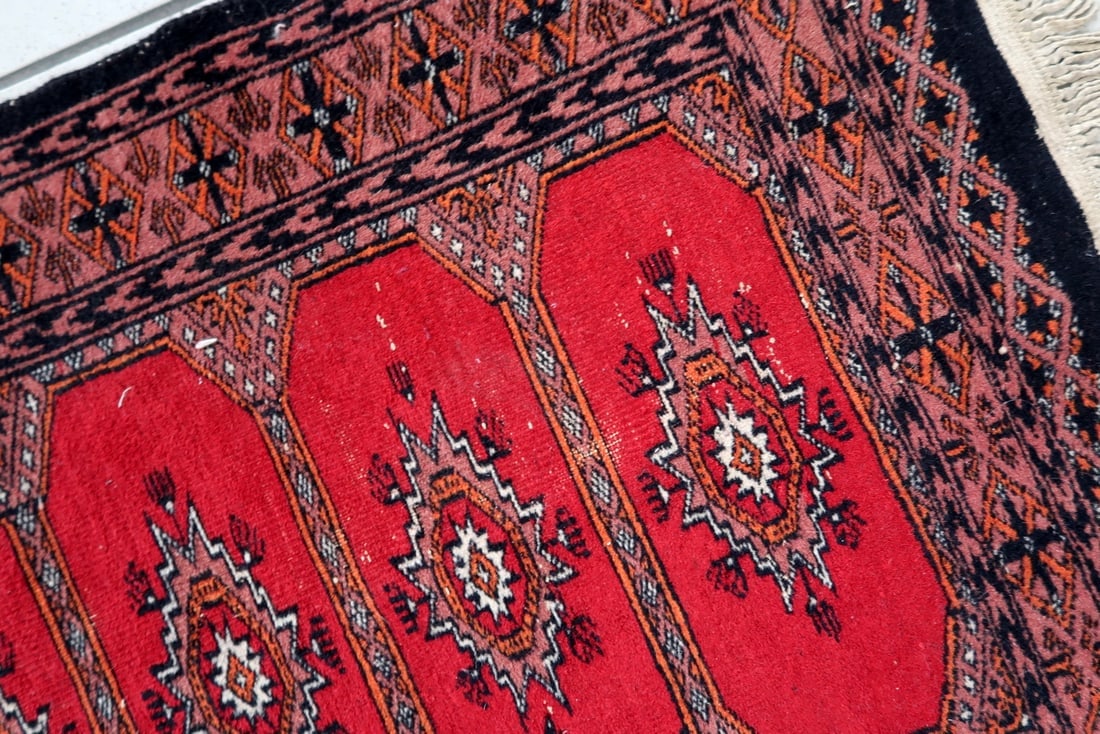 Handmade vintage Uzbek Bukhara rug 2' x 3.4' (62cm x 106cm) 1970s - 3