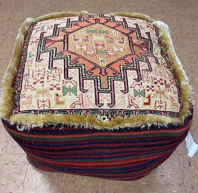 Highly Detailed Fine silk sumak kilim Rug Very Soft Wool cushion 1.8x1.8x1.3 h - 2