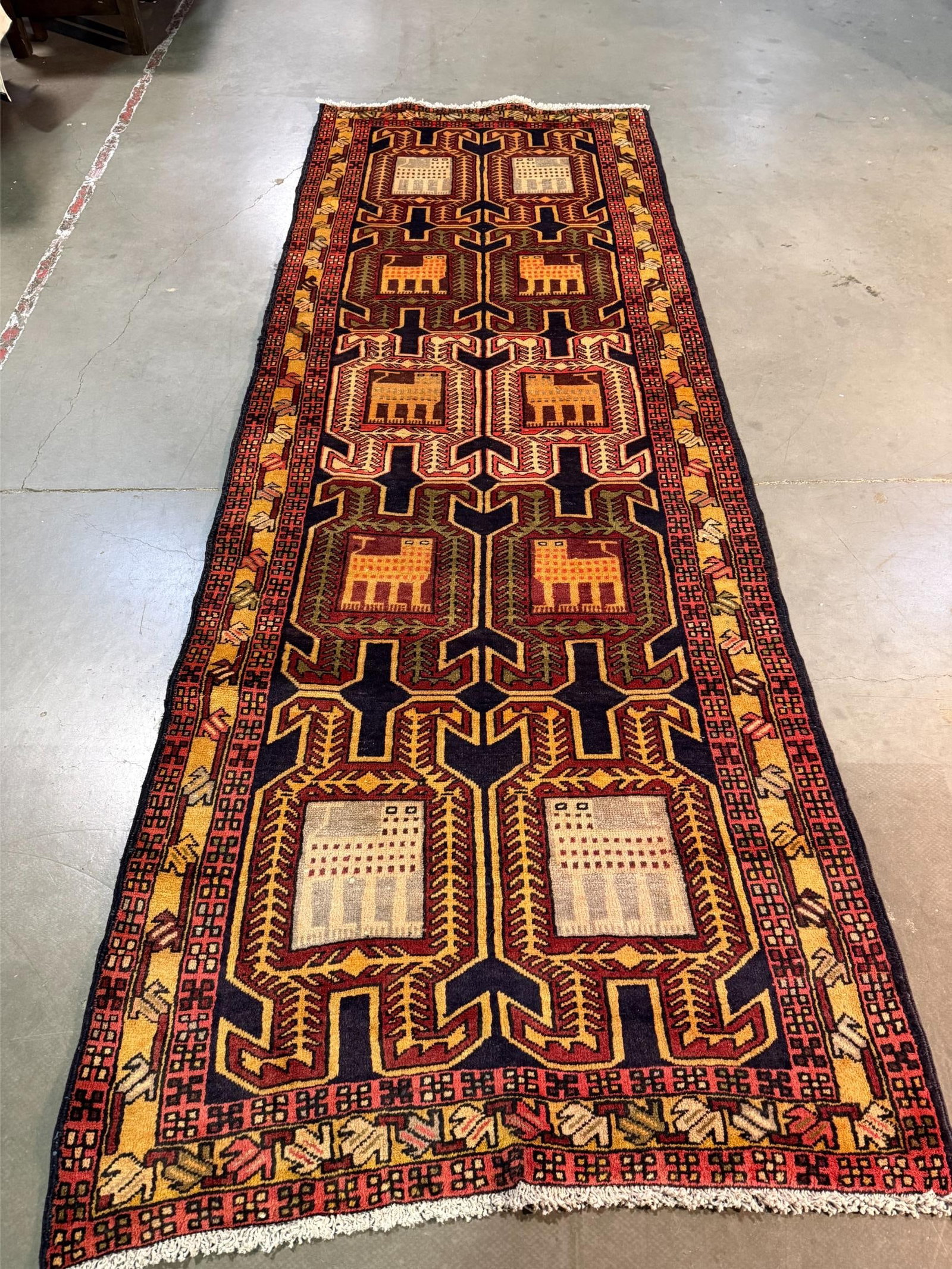 Stunning Persian Hamedan Rug 3.6x9.7 - 2