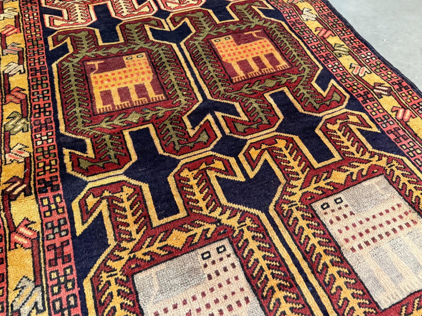 Stunning Persian Hamedan Rug 3.6x9.7 - 4