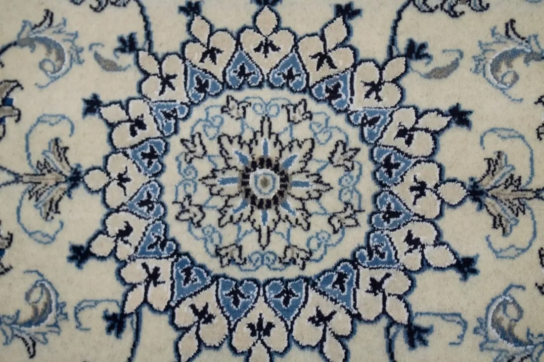 Cream Classic 3X4 Nain Persian Rug - 5