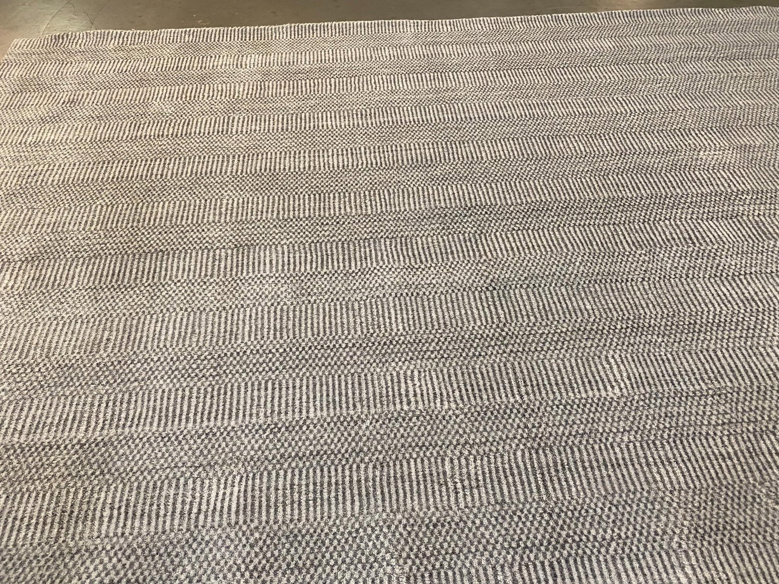 Decorative Modern Rug 8x10 - 4