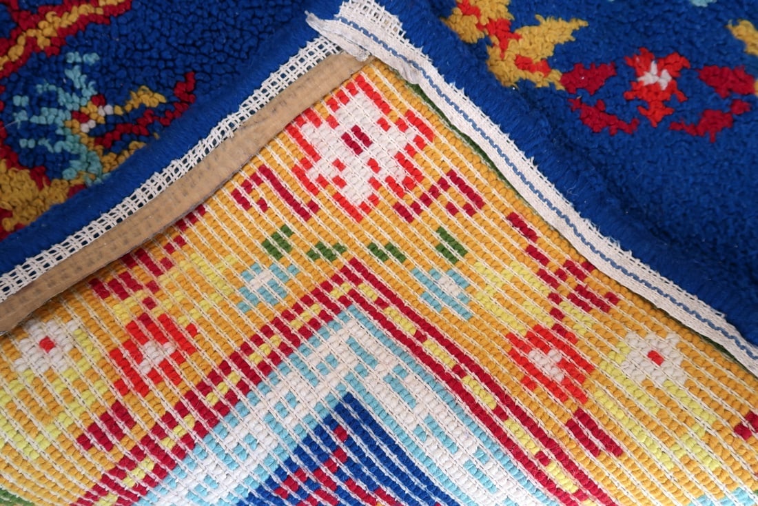 Vintage French Savonnerie rug 2.9' x 4.6' (90cm x 142cm) 1960s - 10