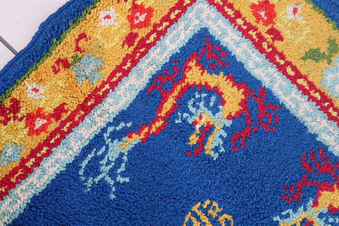 Vintage French Savonnerie rug 2.9' x 4.6' (90cm x 142cm) 1960s - 5