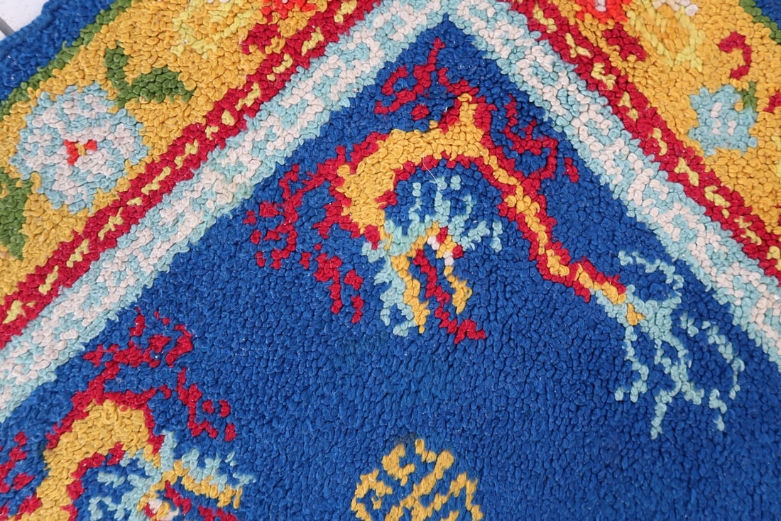 Vintage French Savonnerie rug 2.9' x 4.6' (90cm x 142cm) 1960s - 9