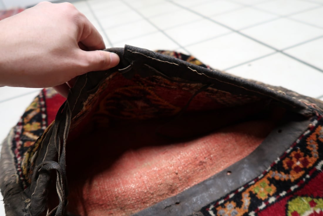 Handmade Vintage Collectible Turkish Yastik Saddle Bag Rug, 1930s - 10