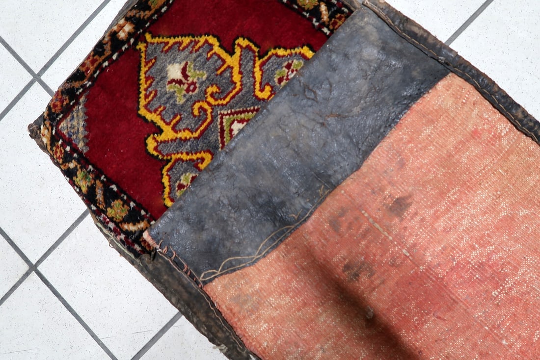 Handmade Vintage Collectible Turkish Yastik Saddle Bag Rug, 1930s - 11