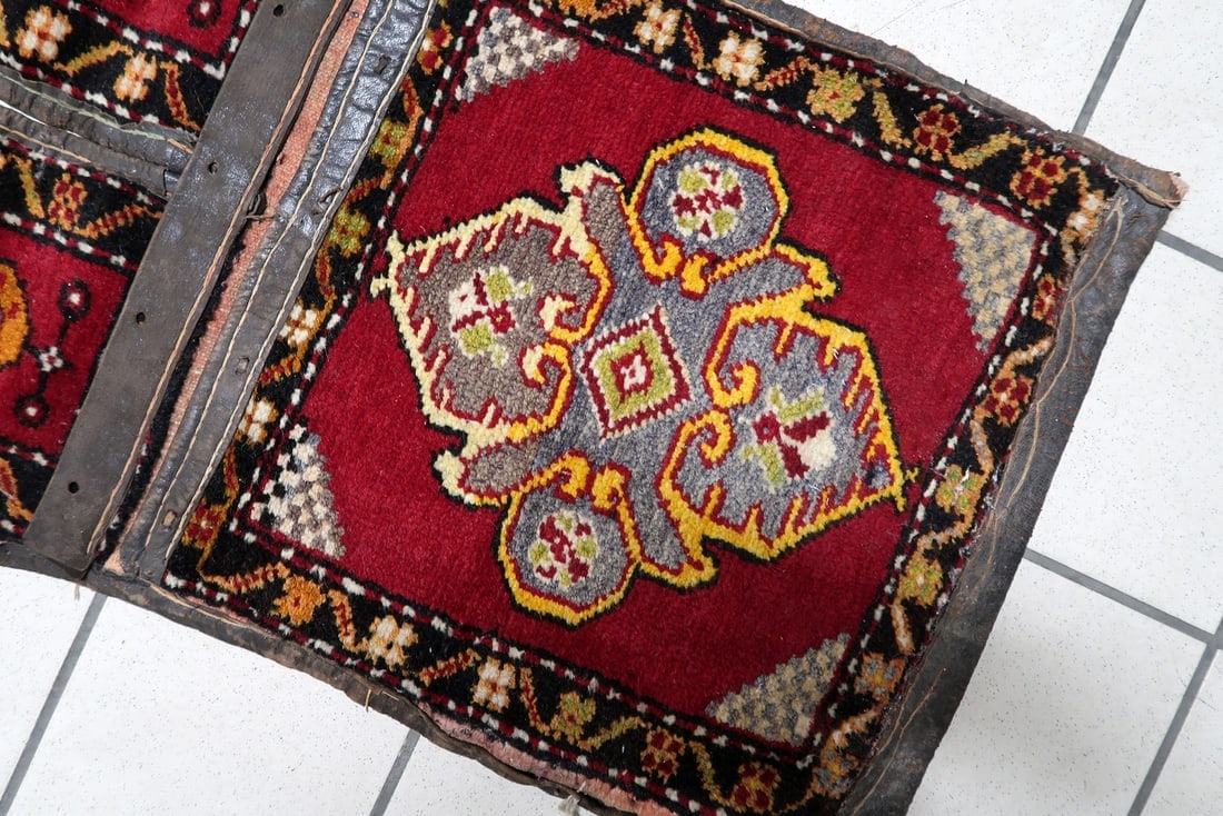 Handmade Vintage Collectible Turkish Yastik Saddle Bag Rug, 1930s - 5