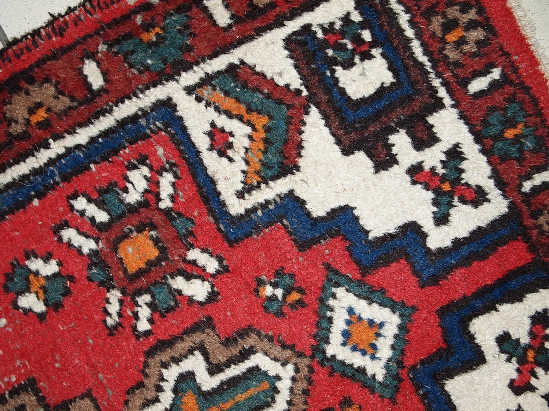 Handmade vintage Persian Hamadan rug 2.4' x 4.6' (75cm x 141cm) 1970s - 4
