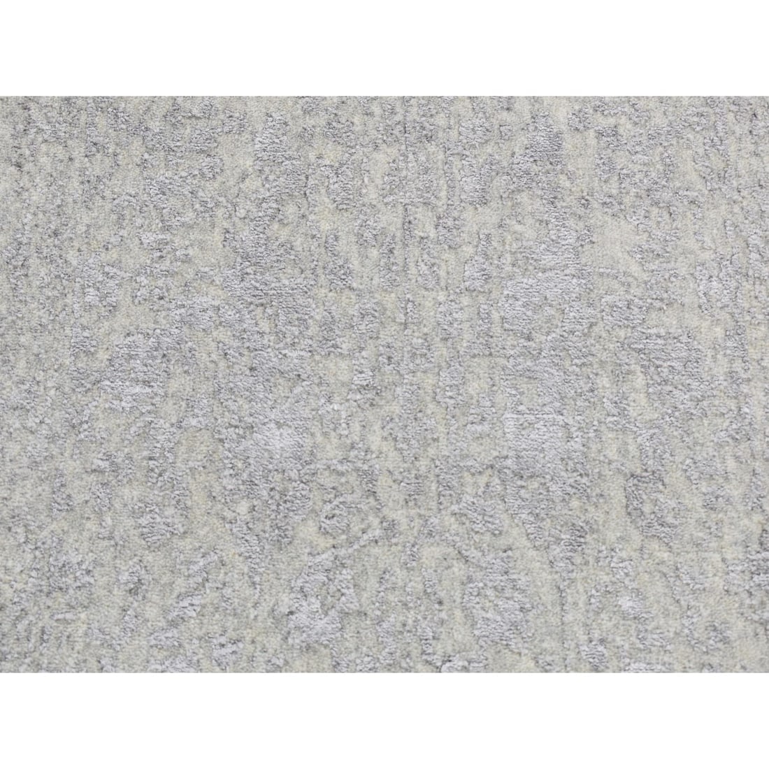 Gray Jacquard Hand Loomed Cypress Tree Design Silken Runner Rug - 4