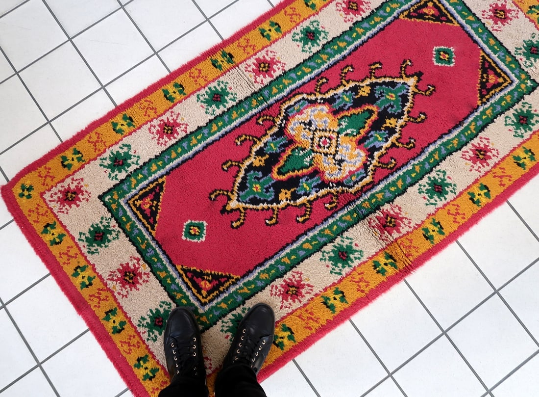 Vintage French Savonnerie rug 2.9' x 5.7' (90cm x 176cm) 1960s - 10