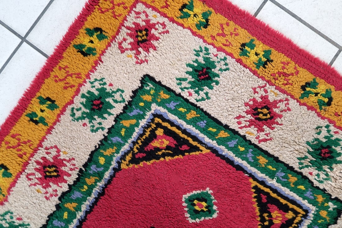 Vintage French Savonnerie rug 2.9' x 5.7' (90cm x 176cm) 1960s - 3