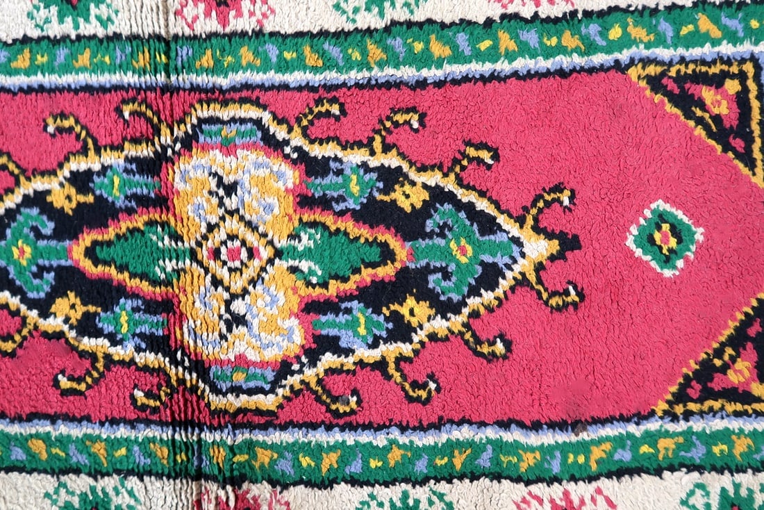 Vintage French Savonnerie rug 2.9' x 5.7' (90cm x 176cm) 1960s - 5