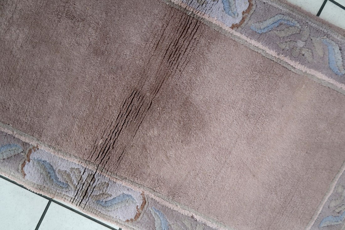 Handmade vintage Tibetan Khaden rug 2.3' x 4.6' (71cm x 141cm) 1970s - 4