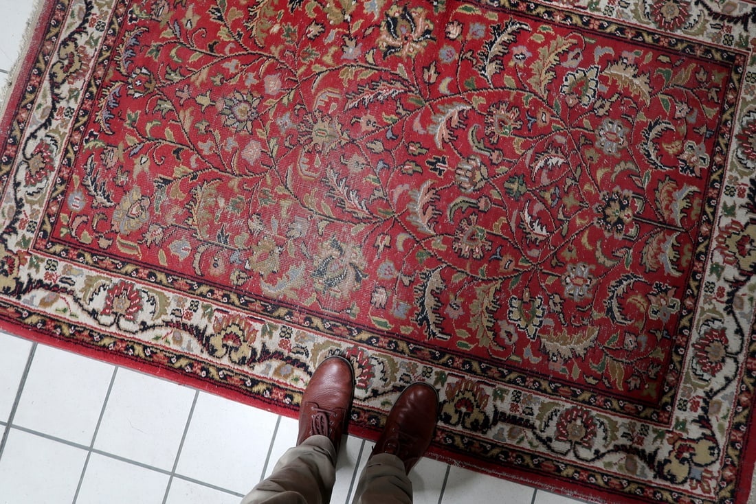 Handmade Vintage Persian Distressed Hamadan Rug 4.2' x 6.2' (128cm x 189cm), 1950s - 9