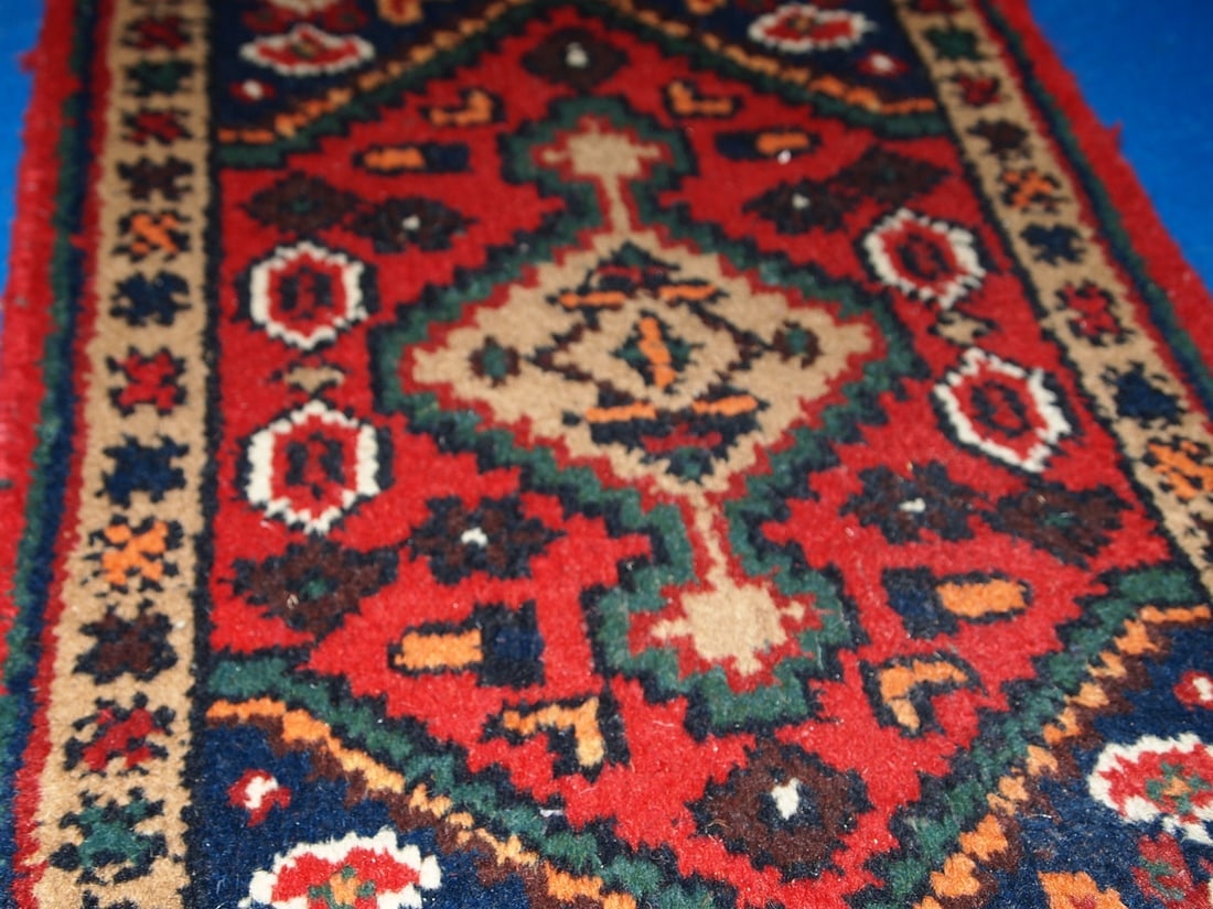 Handmade vintage Persian Hamadan rug 1.3' x 2' (41cm x 61cm) 1970s - 8