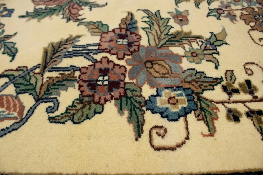 Cream Classic Floral 8X10 Oriental Rug - 9
