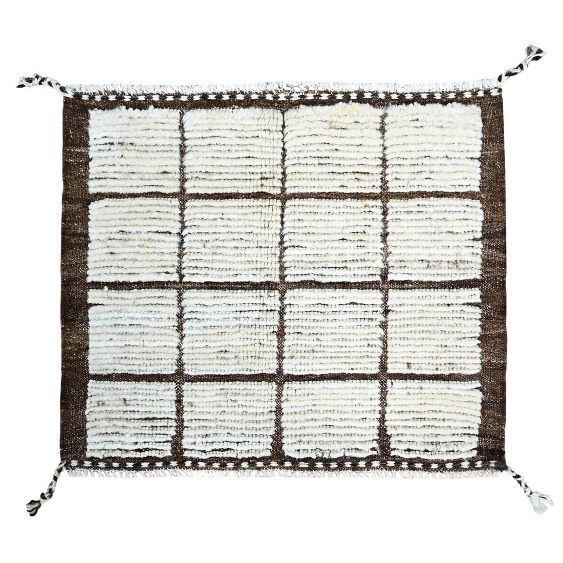 White Natural Wool Moroccan Weave Grid Design Sample Hand Knotted Rug: Title: White Natural Wool Moroccan Weave Grid Design Sample Hand Knotted RugDescription:This is a truly genuine one-of-a-kind. It has been Knotted for months and months in the centuries-old weaving