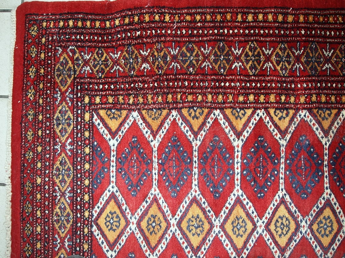 Handmade vintage Uzbek Bukhara rug 3.3' x 4.9' (100cm x 152cm) 1960s - 5