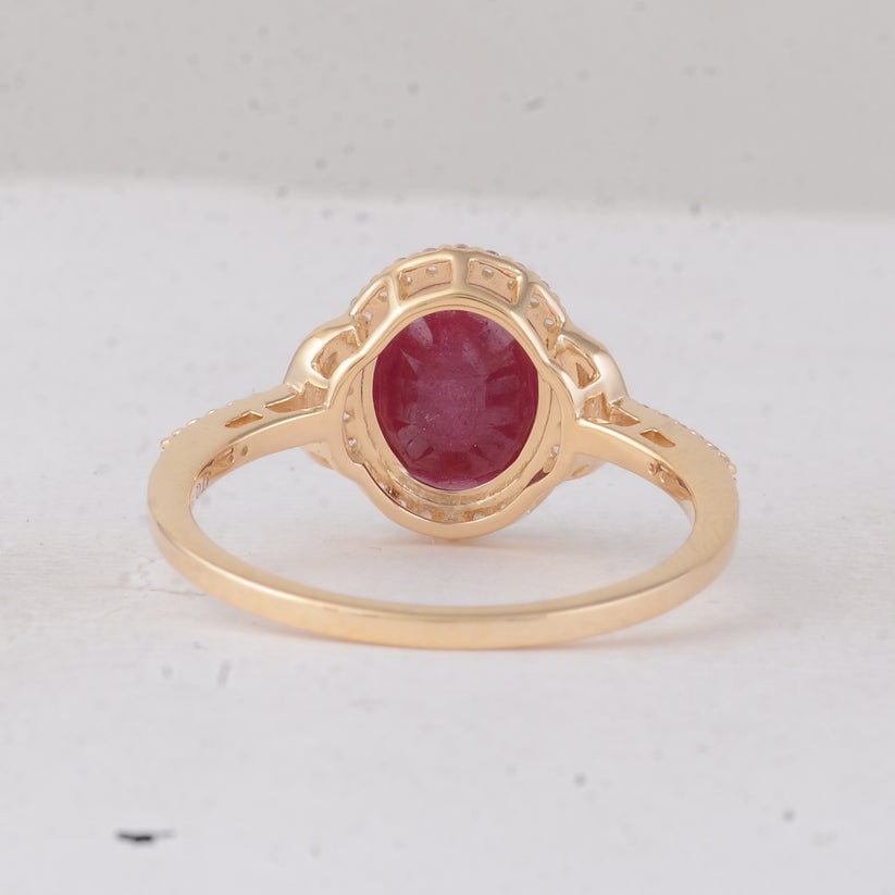 2.09 Ct Oval Ruby 9K Gold Ring - 3