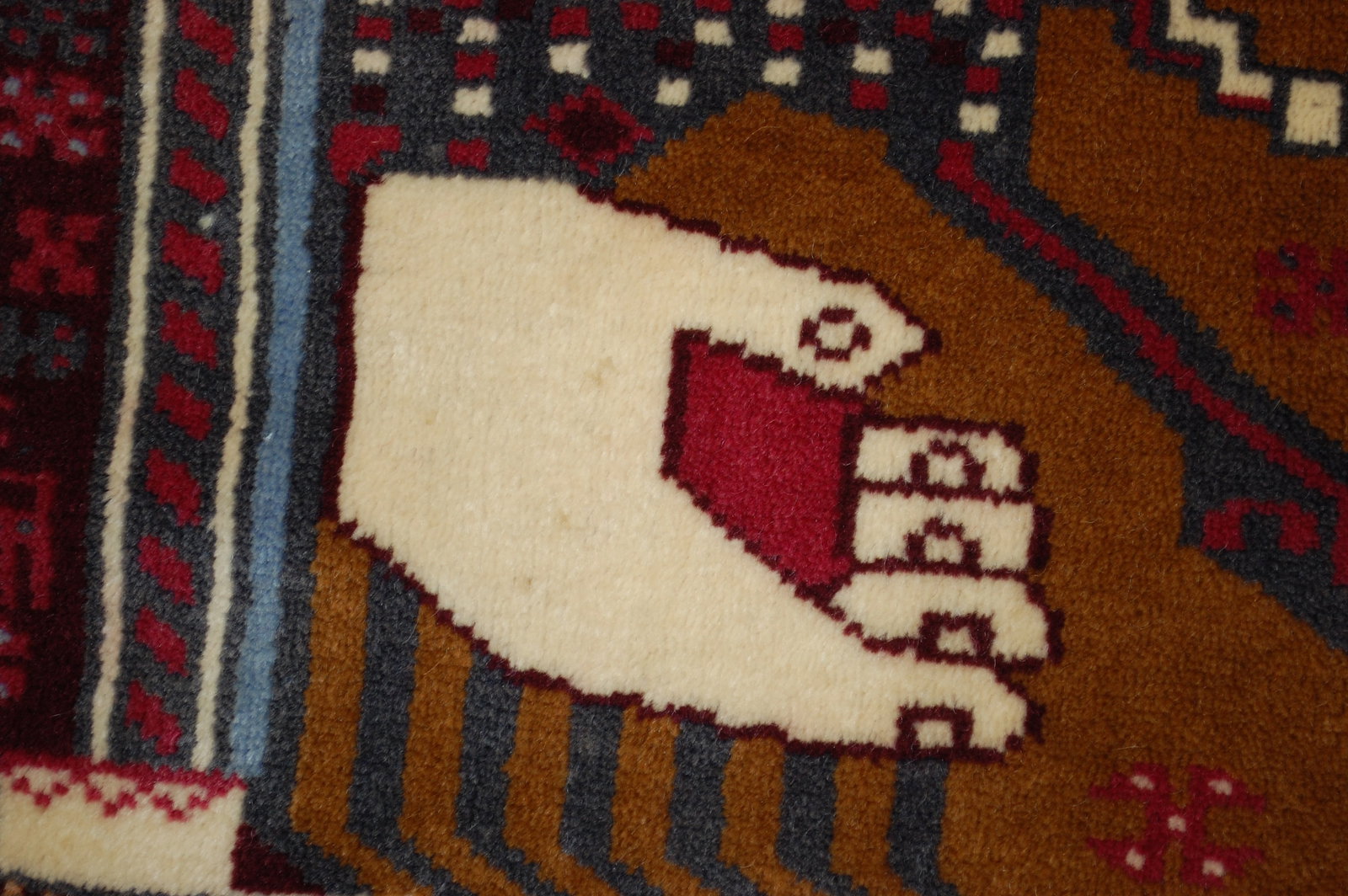 PERSIAN BALOUCHI RUG 3'6" x 4' - 10