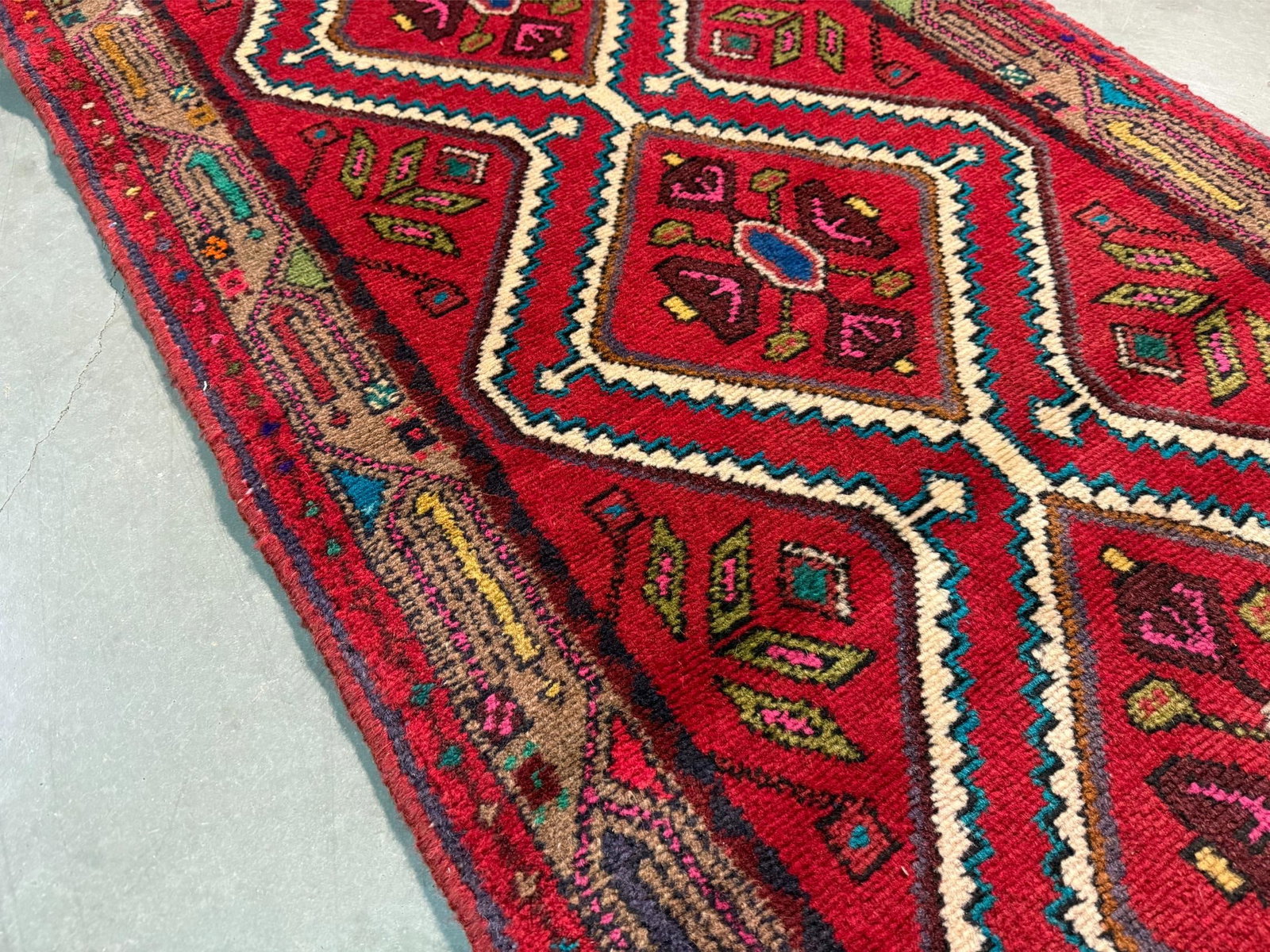 Magnificent Persian Runner 2.8x10 - 4