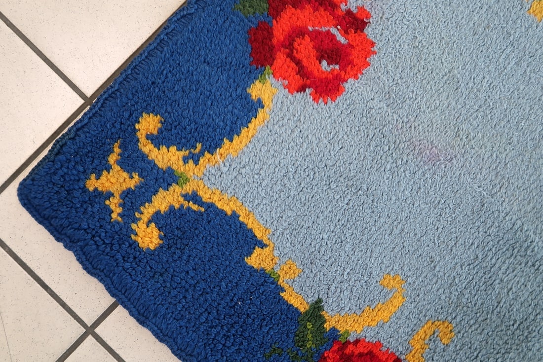 Vintage French Savonnerie rug 2.5' x 5' (76cm x 155cm) 1960s - 2