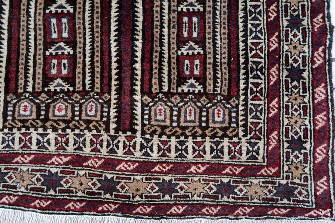Handmade vintage Afghan Baluch prayer rug 3' x 4.6' (94cm x 142cm) 1970s - 6