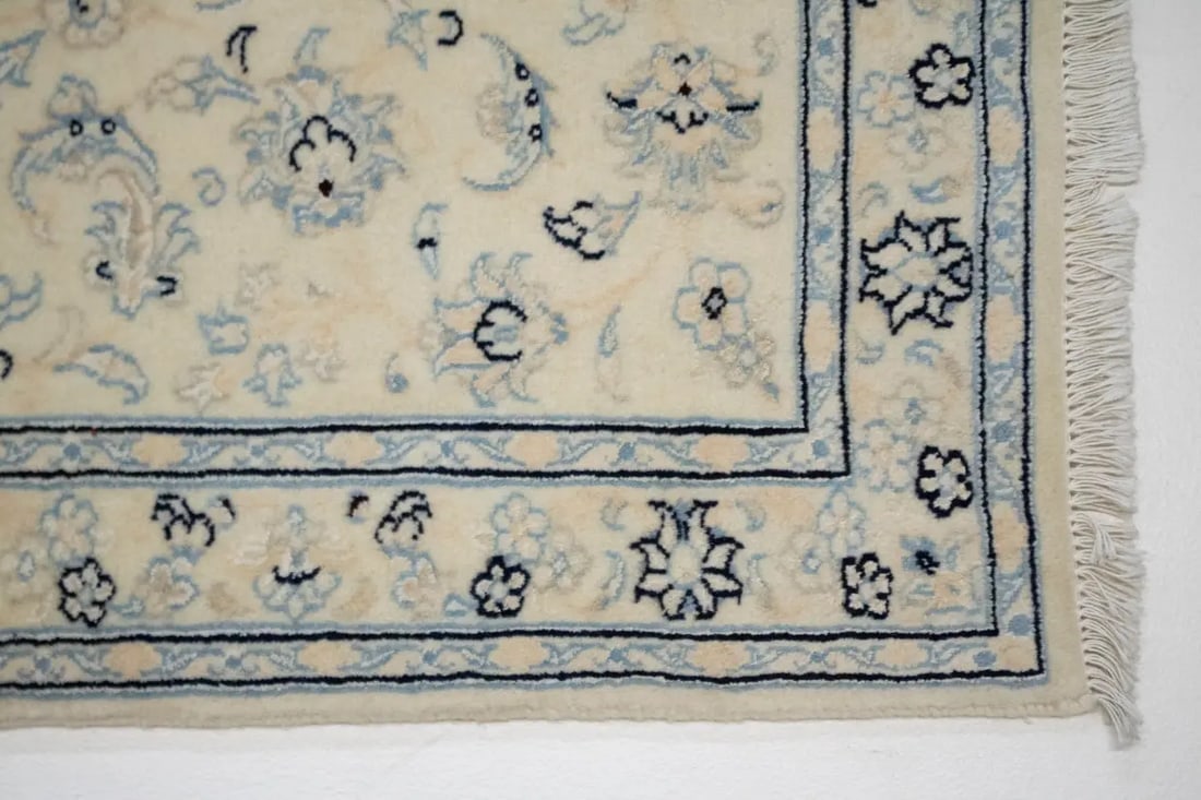 Cream Classic 2X5 Nain Persian Rug - 10