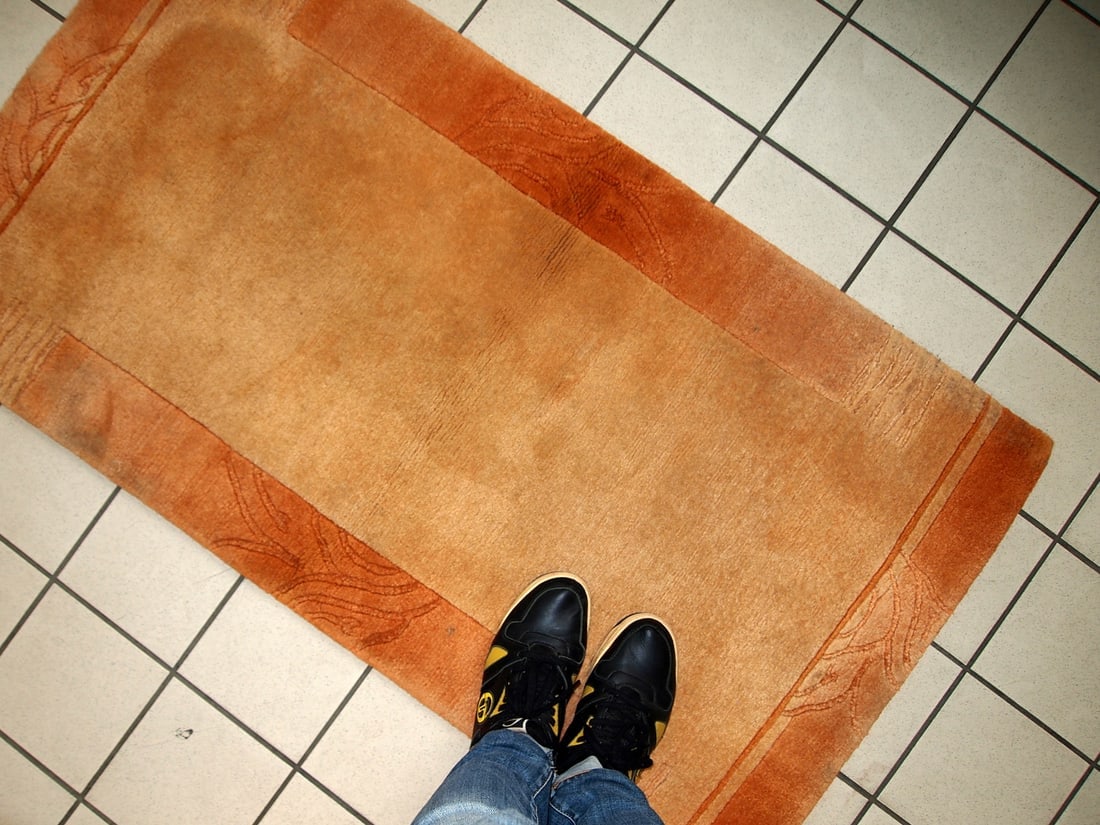 Handmade vintage Tibetan Khaden rug 2.3' x 4.4' (72cm x 137cm) 1970s - 7