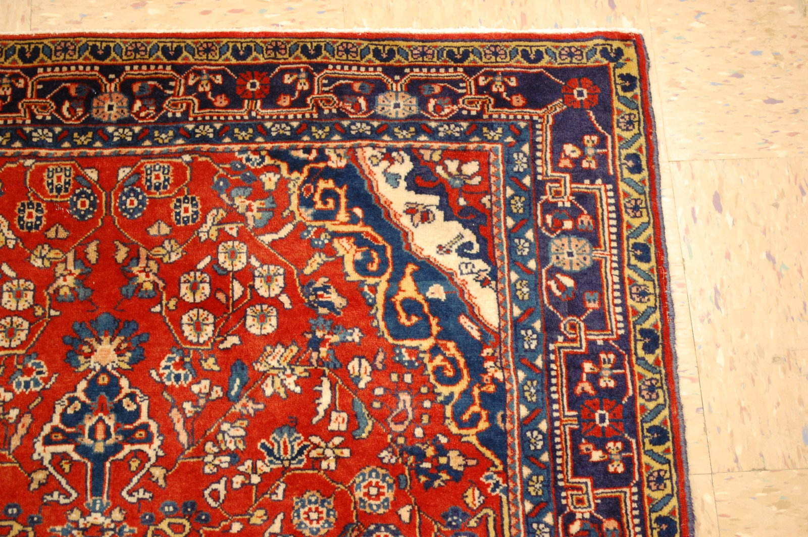 Persian SAROUK RUG 3'5" X 5'1" - 5