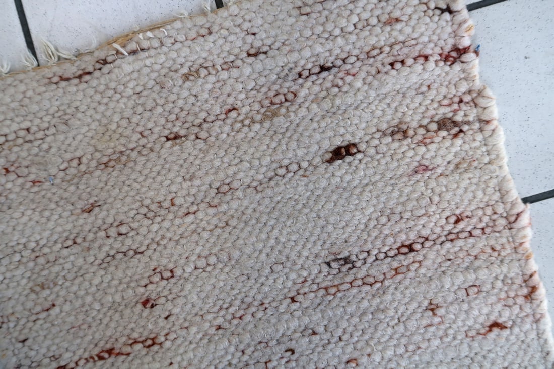 Handmade vintage Indian kilim 1.7' x 3.8' (54cm x 118cm), 1970s - 2