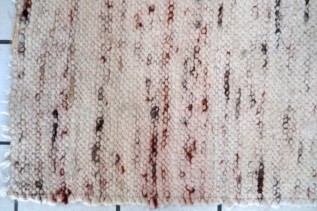 Handmade vintage Indian kilim 1.7' x 3.8' (54cm x 118cm), 1970s - 8