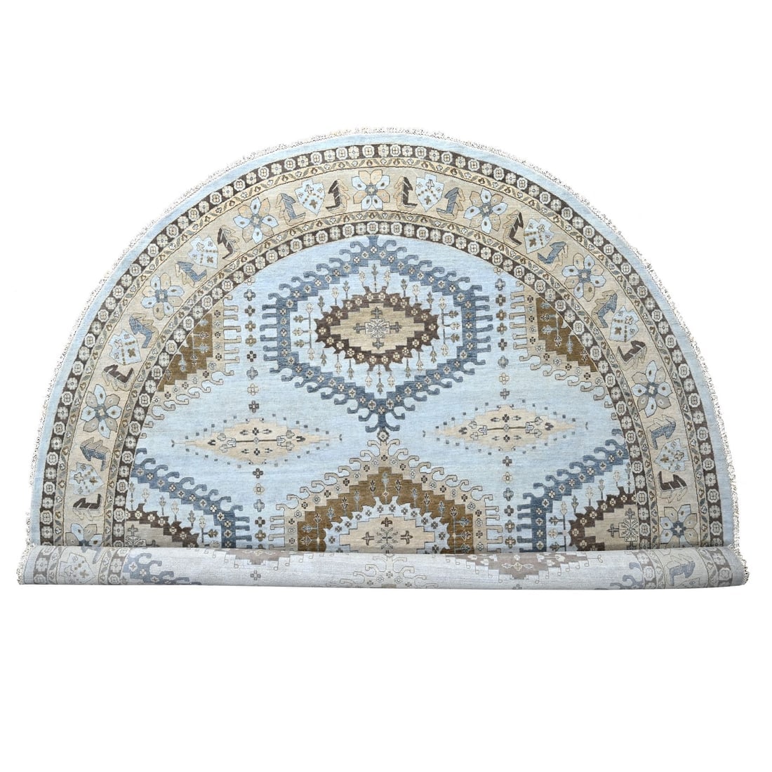 Mist Gray Hand Knotted Persian Village Inspired Pure Wool Round Rug: Title: Mist Gray Hand Knotted Persian Village Inspired Pure Wool Round Rug Description:This is a truly genuine one-of-a-kind. It has been Knotted for months and months in the centuries-old weaving cra