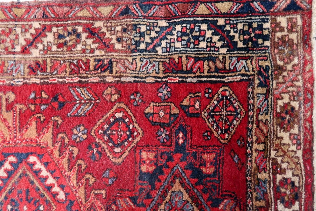 Handmade vintage Persian Malayer runner 3.5' x 10.5' (108cm x 321cm) 1930s - 2