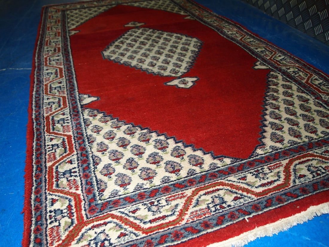 Handmade vintage Indian Seraband rug 2.9' x 5.3' (91cm x 163cm) 1970s - 10