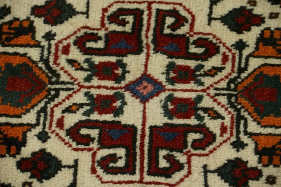 Red Tribal 3X5 Shiraz Persian Rug - 7